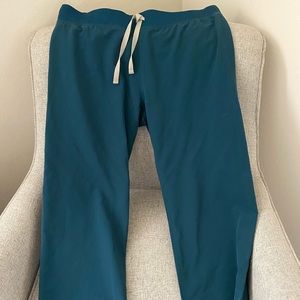 FIGS Livingston size L Caribbean Blue